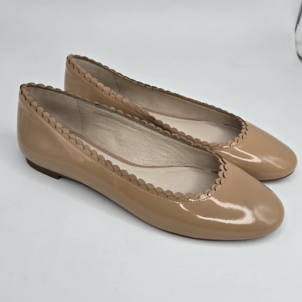 Louise et Cie Women Size 8 Tan Nude Patent Leather Round Toe Ballet Flat Shoes